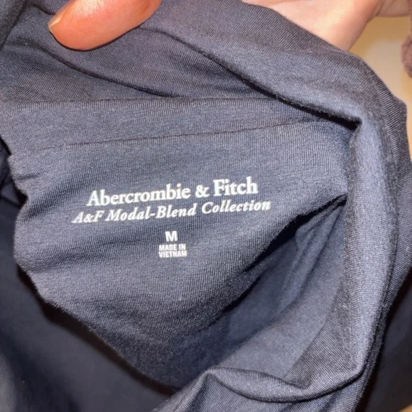 Abercrombie & Fitch Black Low Back Top - Picture 8 of 11